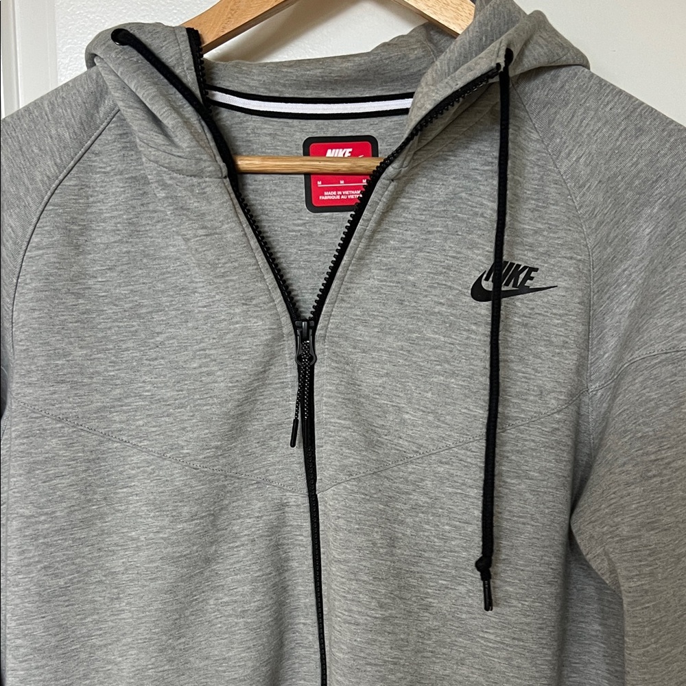 Men’s Nike Full Zip Tech Fleece Hoodie - Dark Grey Heather - size M